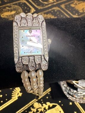 Gruen Real Pearl Watch
